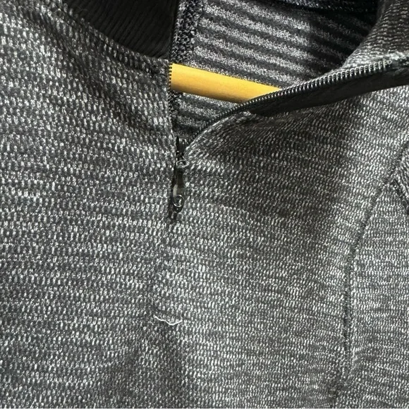Lululemon 14 zip grey sweater size 8 - Picture 3 of 5